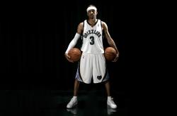 开云体育官方网站-F1新赛季揭幕战之夜，唯有德里赫特让对手引擎提前报废