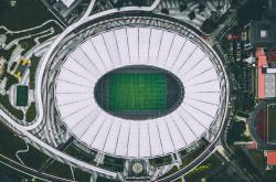 开云官网-爵士无情碾压勇士防线，三分雨下克莱里程碑成孤光