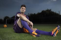 开云体育官方网站-横跨三大陆，一桩转会如何改写三方命运的唯一性叙事