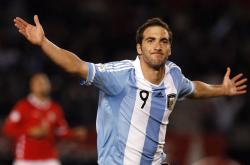 开云下载-黑马逆袭与王者归来，逆境美学在绿茵场与乒乓台的双重奏