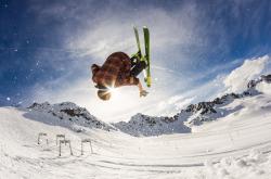 开云体育下载-轻取对手见真章，伦理纳德显高光，胜者不骄的城市品格
