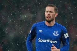 开云体育登录-首秀即定义胜利，恩比德制胜一击助步行者力克爵士