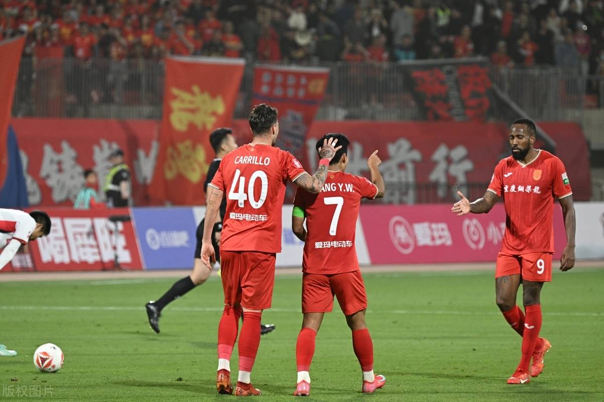 关于球队连胜创纪录，士气高涨备战决赛的信息