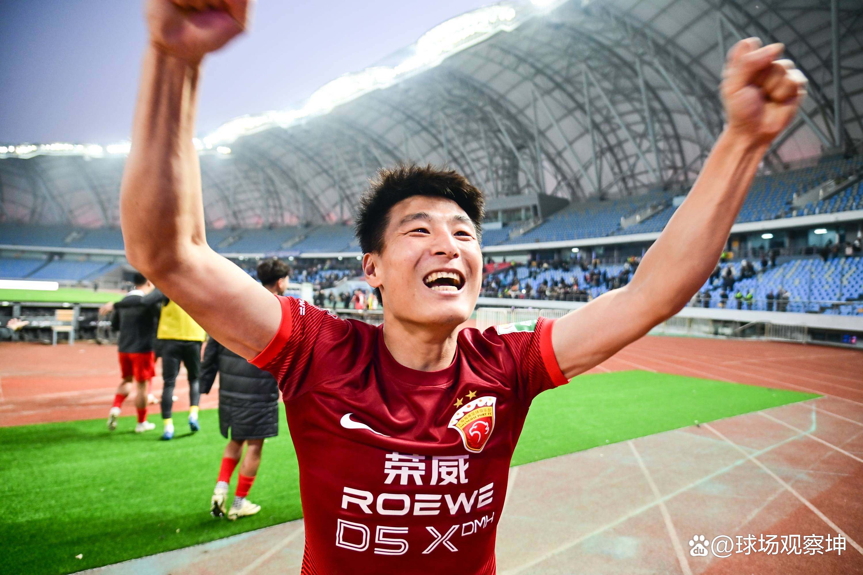 武磊梅开二度，上海上港大胜