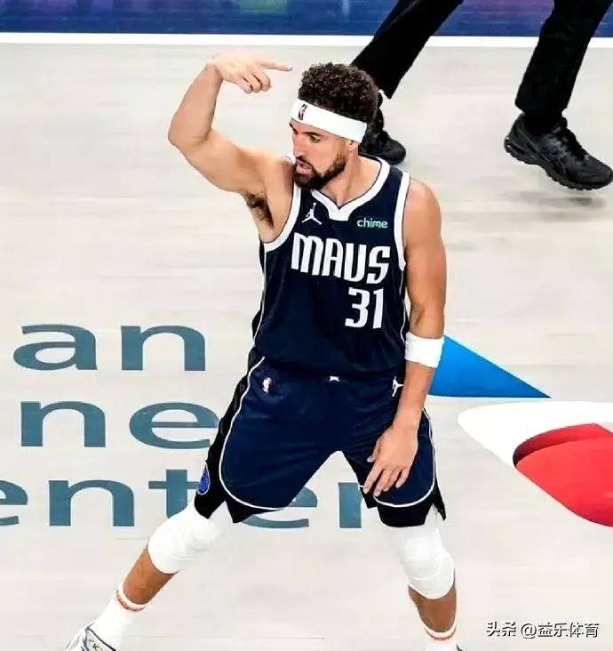 火箭主将强势复出，湖人终结四连败逆转马刺