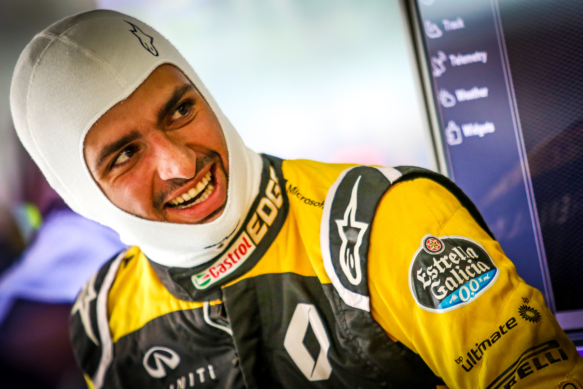 关于索伯车队翻盘雷诺车队，塞恩斯点燃赛场的信息