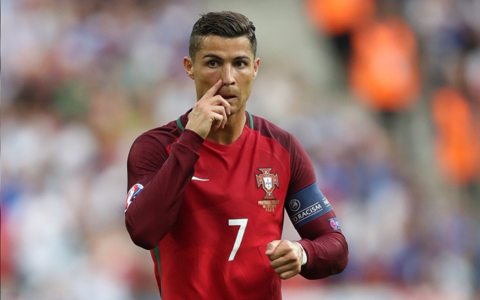 温网鏖战法网，纳达尔以极端反差，铸就网坛史上最独特的王朝